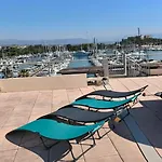 Rooftop -vue Port, 4 Pers, Climatisé, Terrasse, Jaccuzi, Parking
