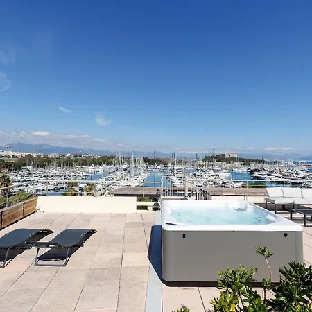 Rooftop -vue Port, 4 Pers, Climatisé, Terrasse, Jaccuzi, Parking