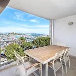 Апартаменты Rooftop -vue Port, 4 Pers, Climatise, Terrasse, Jaccuzi, Parking Антиб