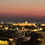 Rooftop -vue Port, 4 Pers, Climatise, Terrasse, Jaccuzi, Parking Апартаменты *
