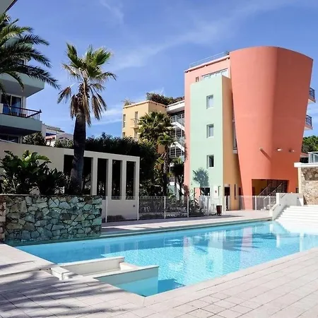 아파트 Rooftop -vue Port, 4 Pers, Climatise, Terrasse, Jaccuzi, Parking