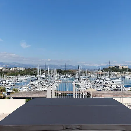 Rooftop -vue Port, 4 Pers, Climatise, Terrasse, Jaccuzi, Parking 아파트 앙티브