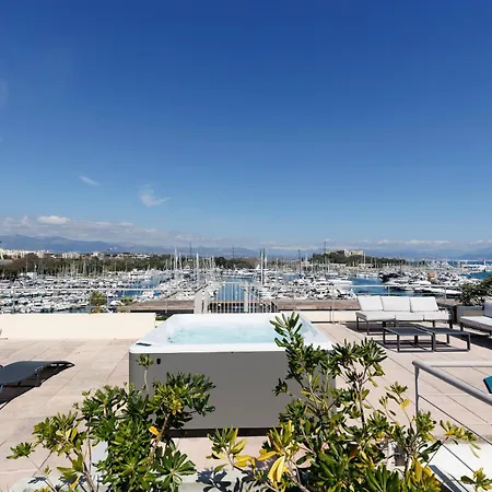 Rooftop -vue Port, 4 Pers, Climatise, Terrasse, Jaccuzi, Parking 아파트 앙티브