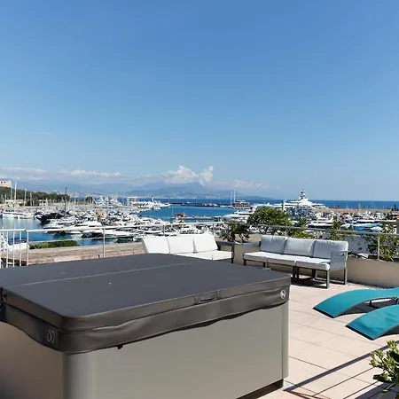 Appartement Rooftop -vue Port, 4 Pers, Climatisé, Terrasse, Jaccuzi, Parking *