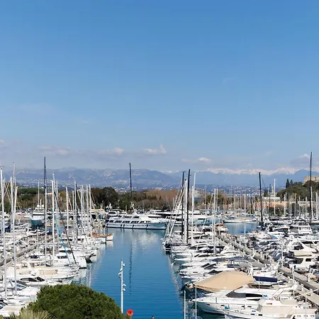 Rooftop -vue Port, 4 Pers, Climatise, Terrasse, Jaccuzi, Parking 아파트