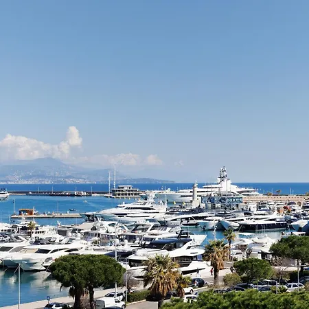 Rooftop -vue Port, 4 Pers, Climatise, Terrasse, Jaccuzi, Parking 아파트