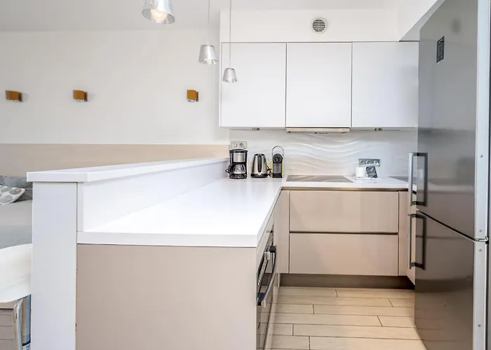 Appartement Rooftop -vue Port, 4 Pers, Climatisé, Terrasse, Jaccuzi, Parking